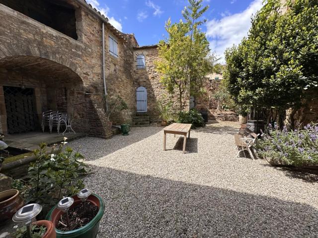 maison de village 224m2 avec cour interieure