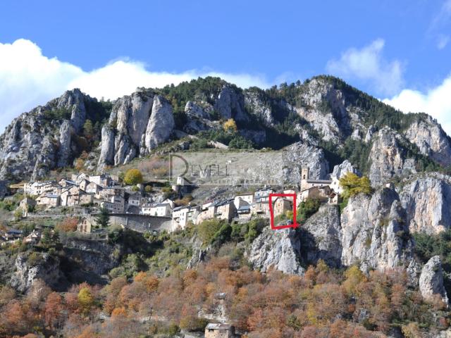 Maison de village 250m2 avec jardin