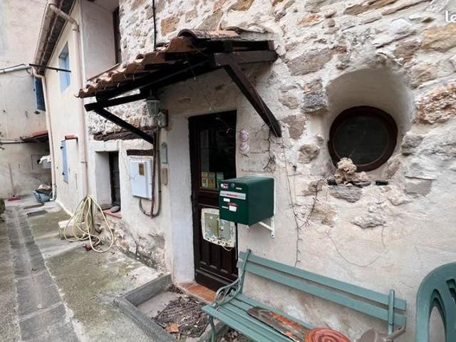 Maison de village 29 pièces 225 m²