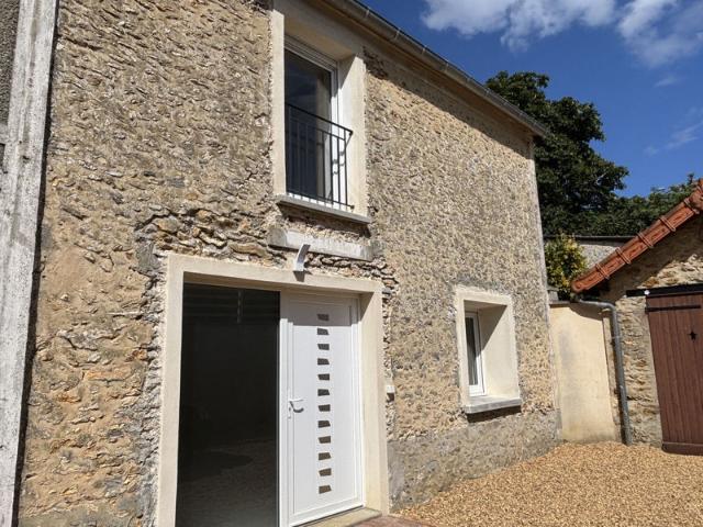 Maison de village 2 chambres et jardinet GALLUIS 78490
