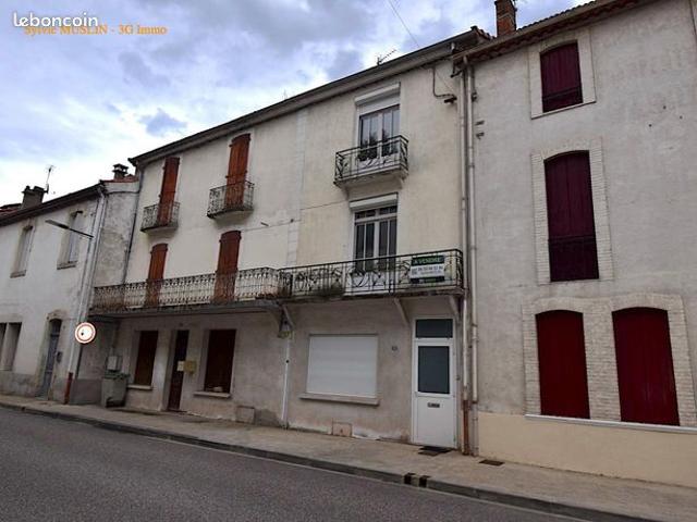 Maison de village 2 Faces 5 chambres Terrasse/véranda et grand garage AXAT bord de l'eau Petit prix pour grande surface 160 m2 et gros