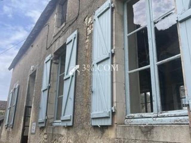 Maison de village 2 pièces 250 m²