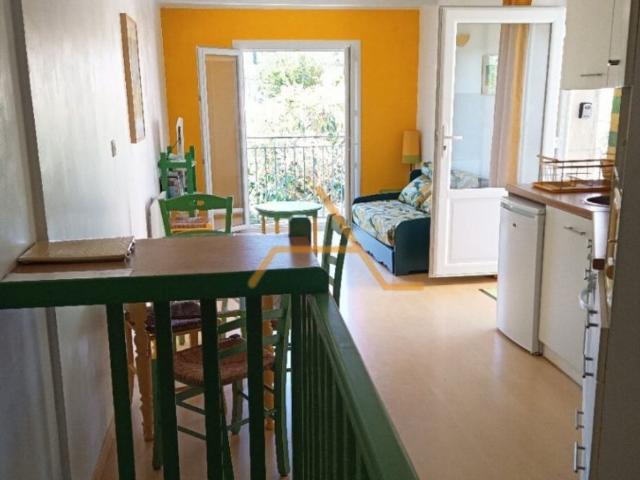 Maison de village 2 pièces, 36m²en location à Rousset Les Vignes460 € par mois
