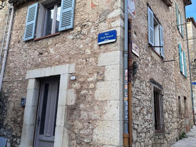 Maison de village 2P VALBONNE