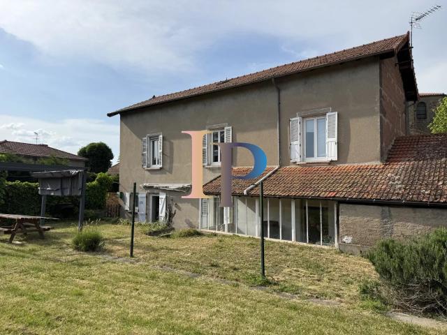 MAISON DE VILLAGE