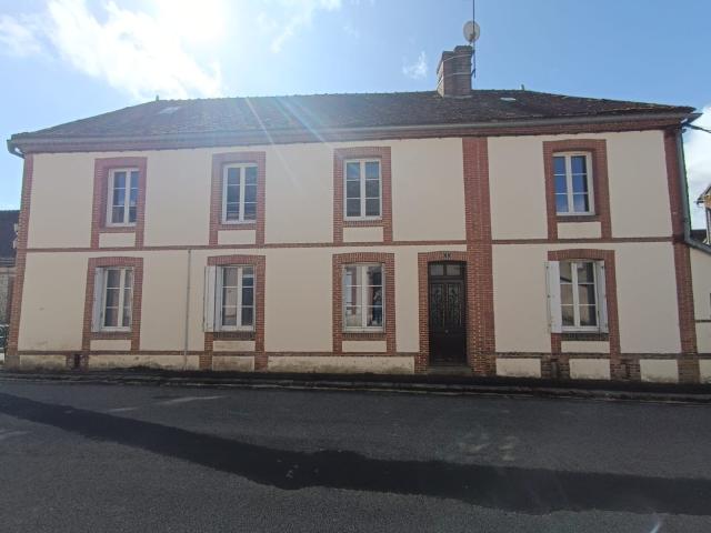 MAISON DE VILLAGE