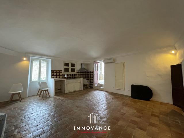 Maison de village 3 chambres avec terrasse et jardin