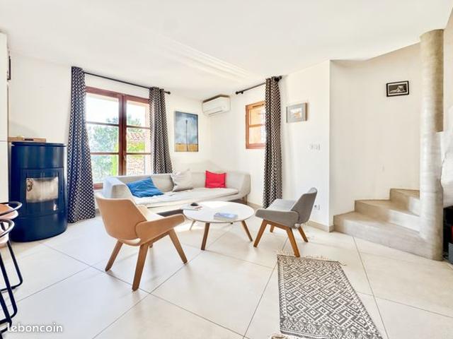 Maison de village 3 pièces 90 m²