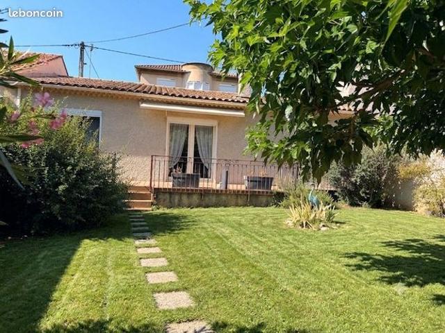 Maison de village 3 pièces 95 m²