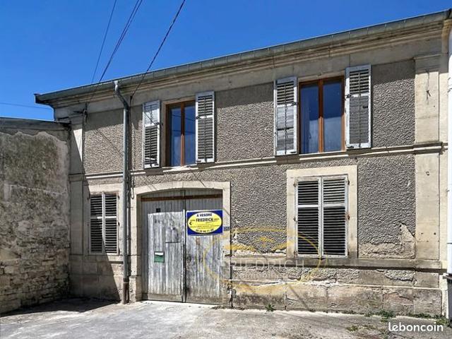 Maison de village 3 pièces 138 m²