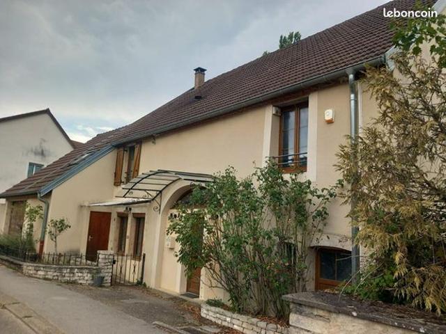 Maison de village 3 pièces 143 m²