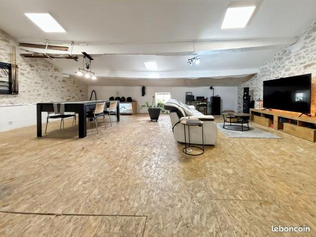 Maison de village 3 pièces 143 m²