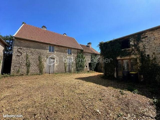 Maison de village 3 pièces 158 m²