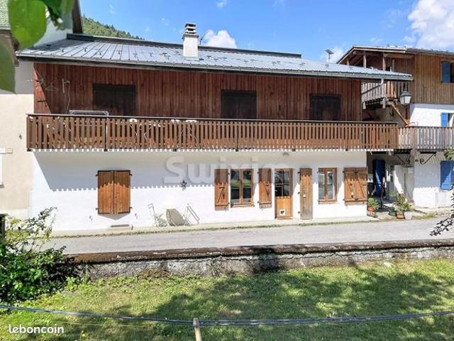 Maison de village 3 pièces 200 m²