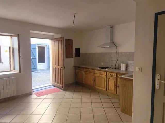MAISON DE VILLAGE T3