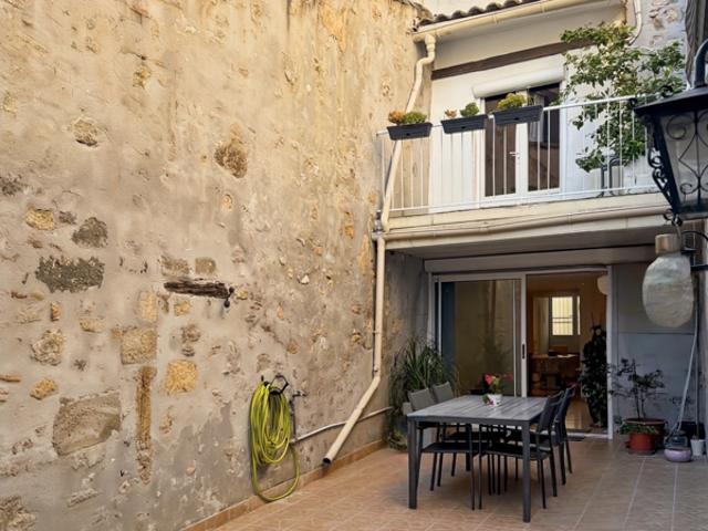 Maison de village T4 avec cour, garage et terrasse Paulhan