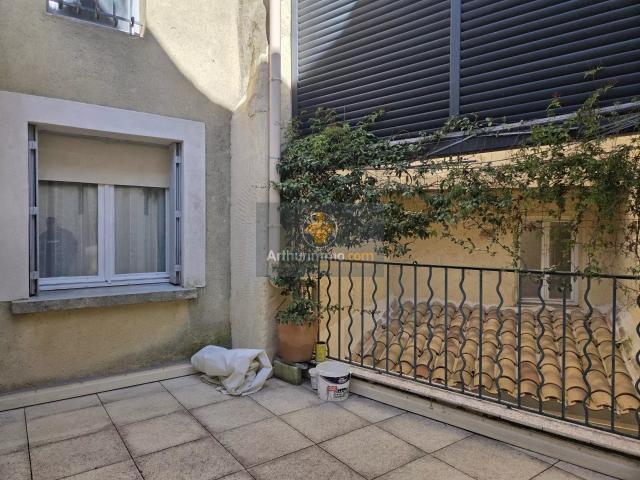 Maison de village T4 avec cour et terrasse interieur 102m² Mondragon