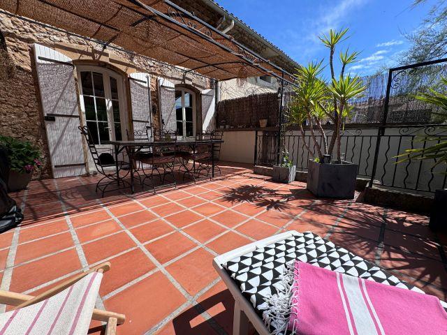 MAISON DE VILLAGE T4 AVEC TERRASSE A VENDRE SUR PEYROLLES EN PROVENCE