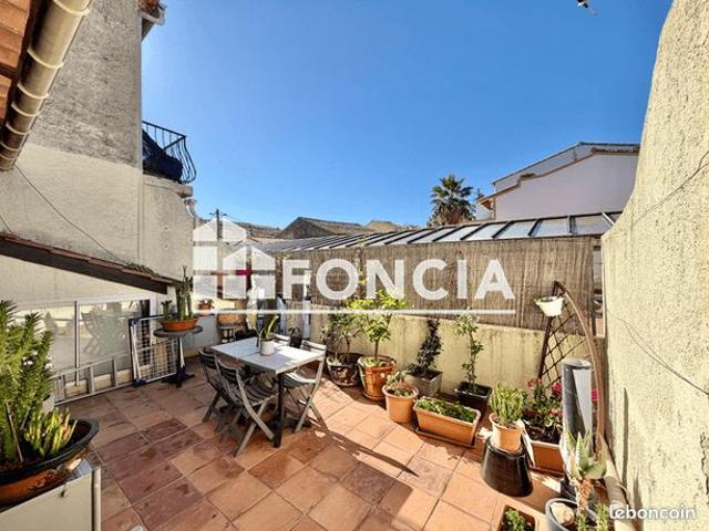 MAISON DE VILLAGE T4 AVEC TERRASSE PRIVATIVE DE 22m² SECTEUR CALME PROCHE CENTRE VILLE COGOLIN