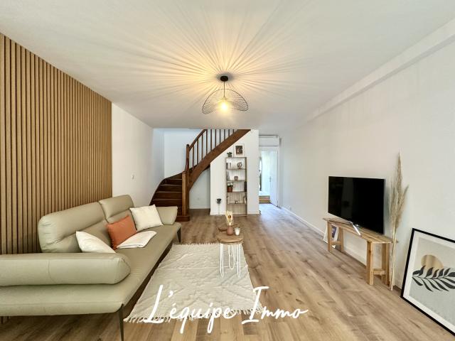 Maison de village T5 101m2 rénovée avec extérieur