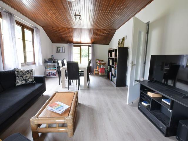 MAISON DE VILLAGE T5 AVEC GRAND TERRAIN DISPO DEBUT OCTOBRE