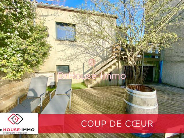 Maison de village rénovée avec jardin, garage, terrasse a 5 minutes de CARCASSONNE 3 chambres poêle à bois et climatisation réversible