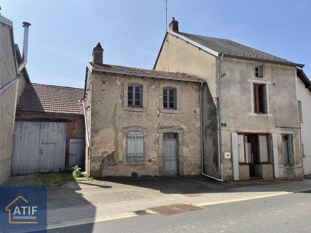 MAISON DE VILLAGE, TRAVAUX, GRANGE, POTENTIEL