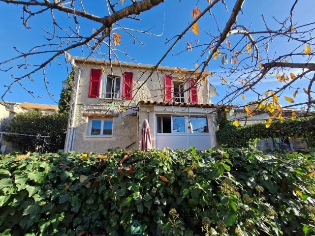 Maison de village à deux pas de banon un potentiel à révéler