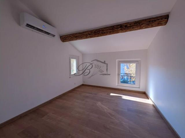 Maison de village à La Tour d'Aigues