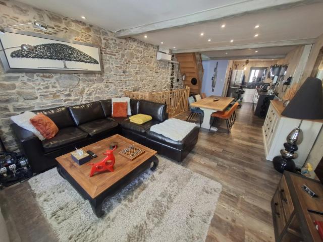 Maison de village à rapport locatif