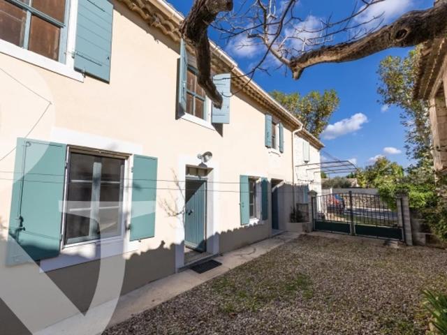 MAISON DE VILLAGE A RENOVER