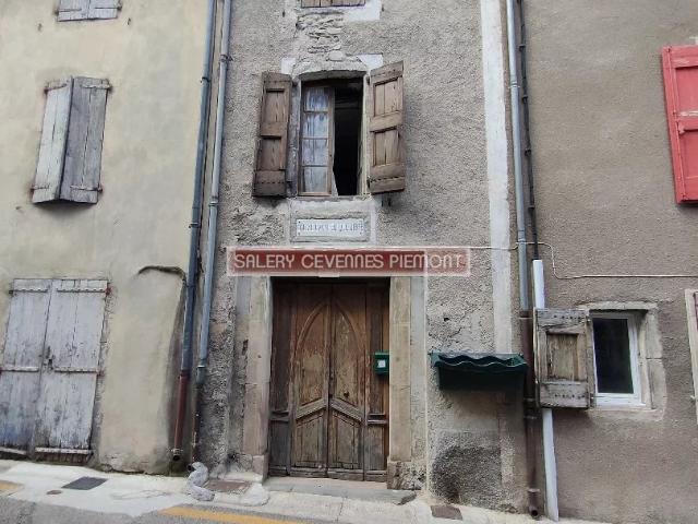 Maison de village à rénover