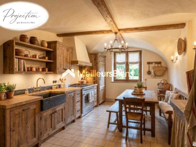 Maison de village à rénover 377 m² à Val des Prés avec jardin