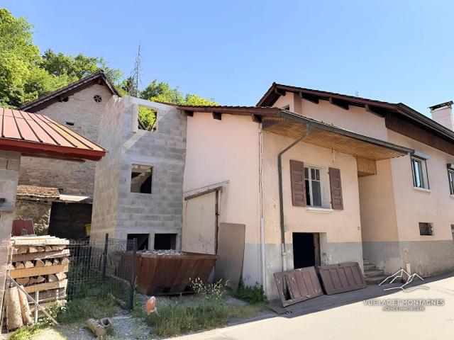 Maison de village à rénover en 2 appartements Allinges 74200