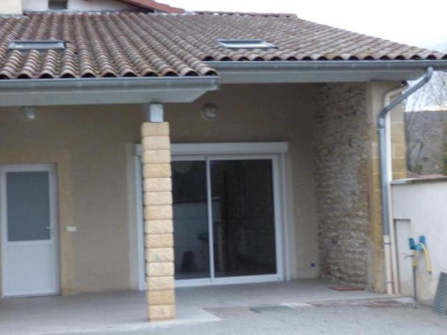 Maison de village à Saint Christophe Et Le Laris à louer Locagestion, expert en gestion locative