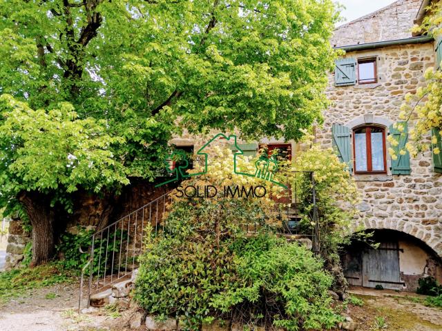 Belle demeure en pierre de 182m2