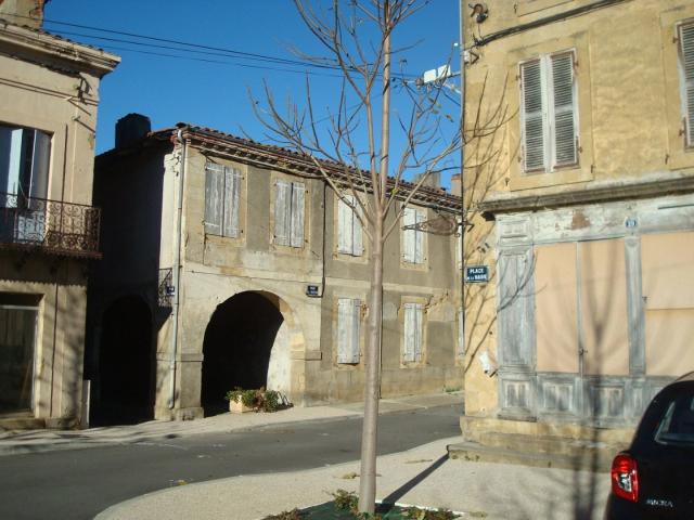 Maison de ville de 180 m² à rénover entièrement à Boulogne sur G