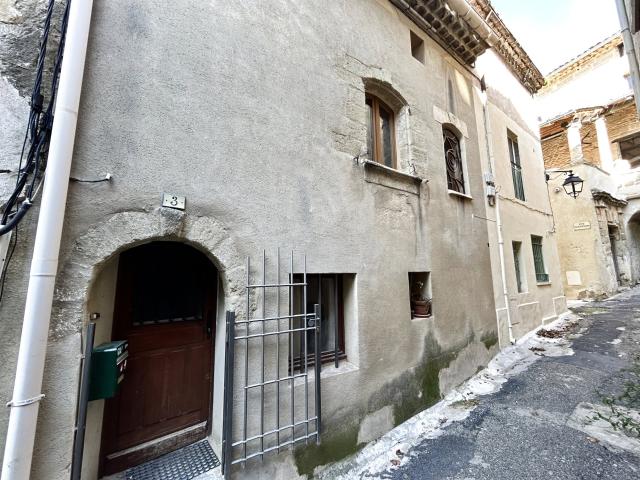 Maison de village au cœur de St Quentin La Poterie 83m² Saint Quentin la Poterie