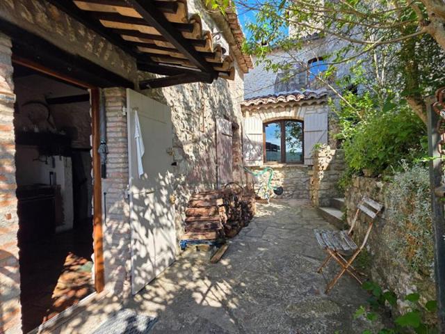 Maison de village au calme