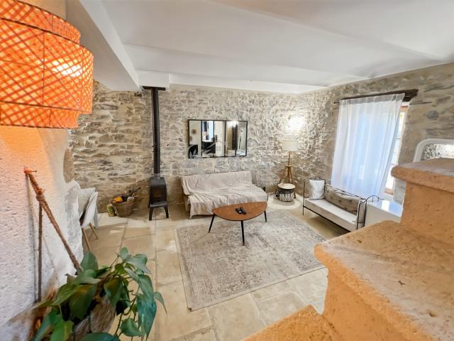 Maison de village au charme unique 105m² Uzès