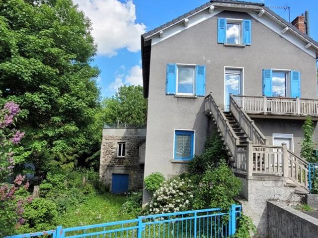 Maison de village au Mazet st Voy
