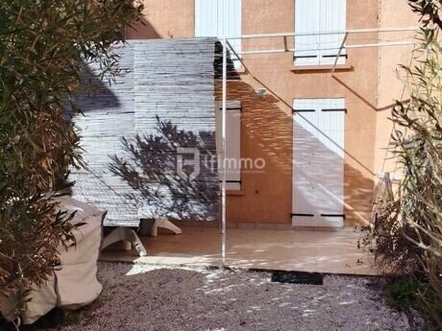 Maison de village aux Mées avec cour et terrasse – Rare sur le m