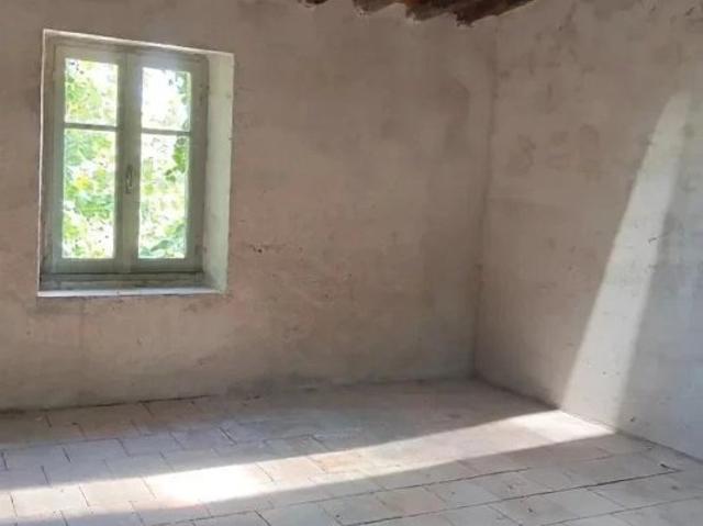 Maison de village avec atelier