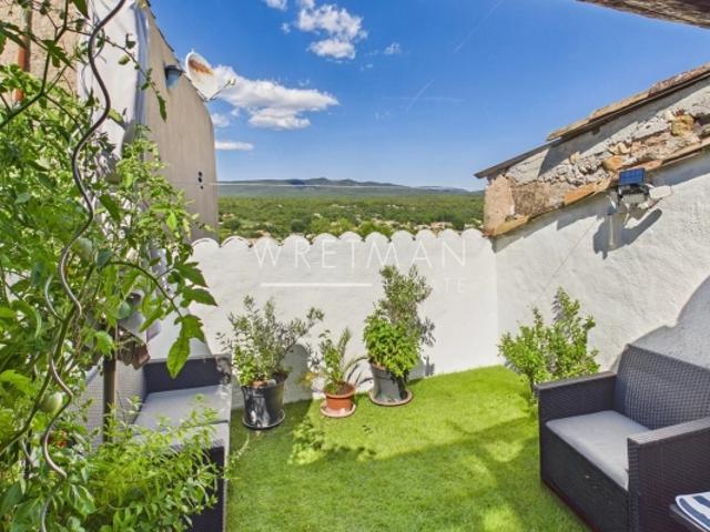 Maison de village avec appartement indépendant Régusse