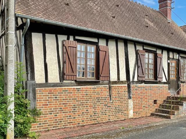 Maison de village avec bord de rivière