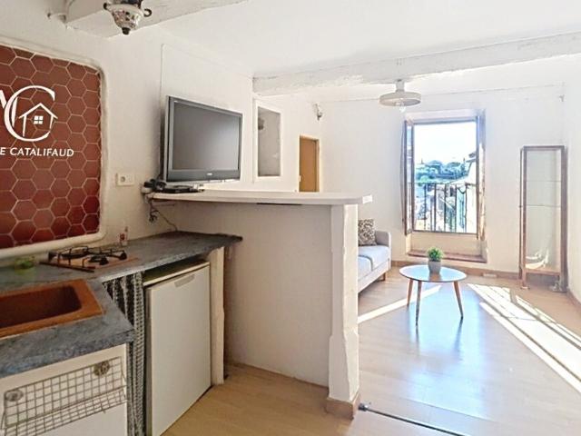 Maison de village avec FORT POTENTIEL et beaucoup de CHARME ROQUEBRUNE SUR ARGENS