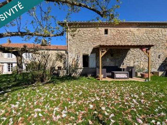 maison de village avec grange + dépendance et piscine hors sol