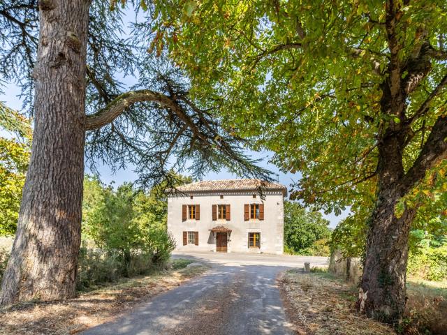 Maison de village avec jardin