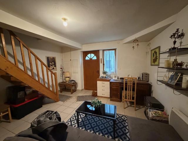 Maison de village avec jardin 115m² Estang