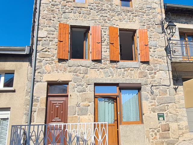 Maison de village avec jardin